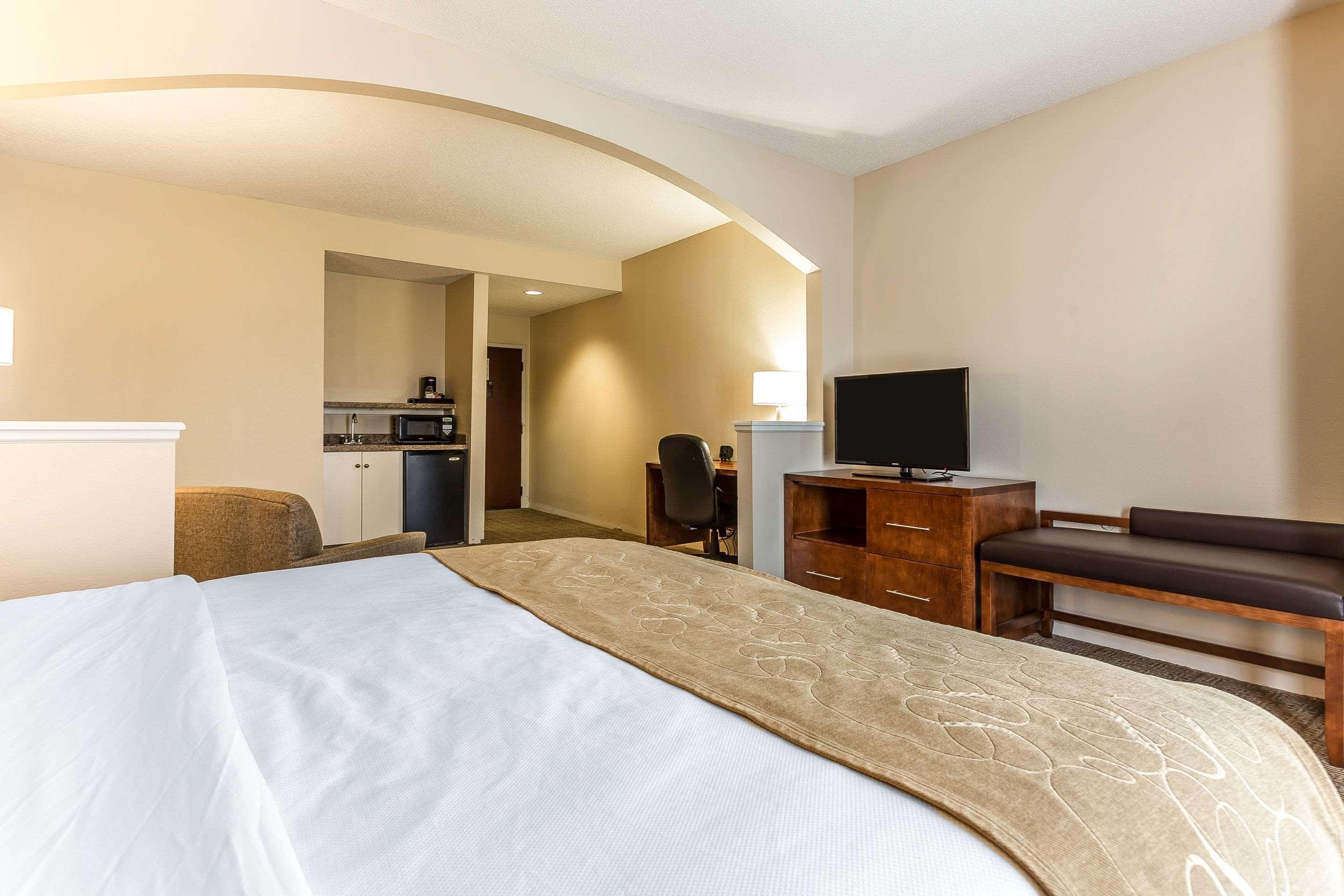 Comfort Suites Myrtle Beach Central Екстериор снимка