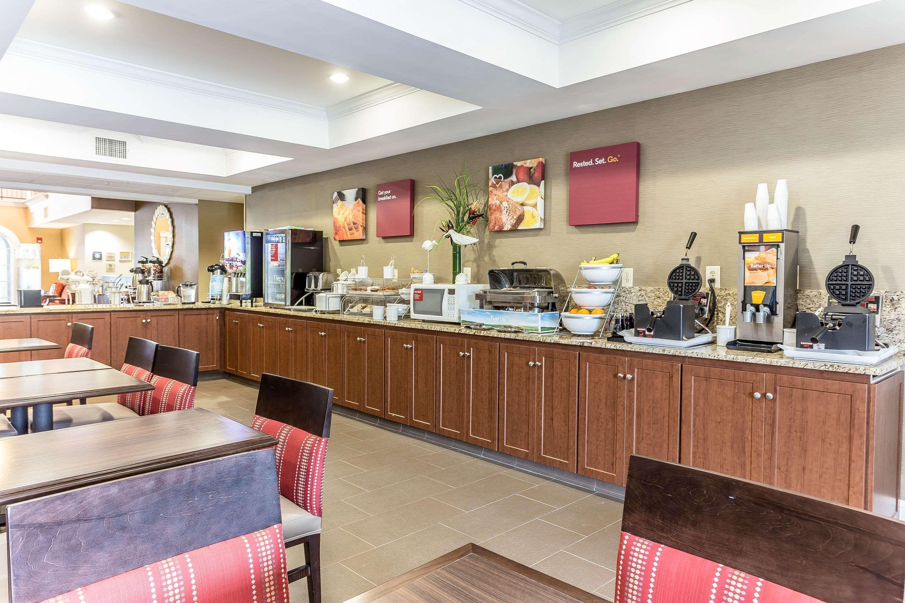 Comfort Suites Myrtle Beach Central Екстериор снимка