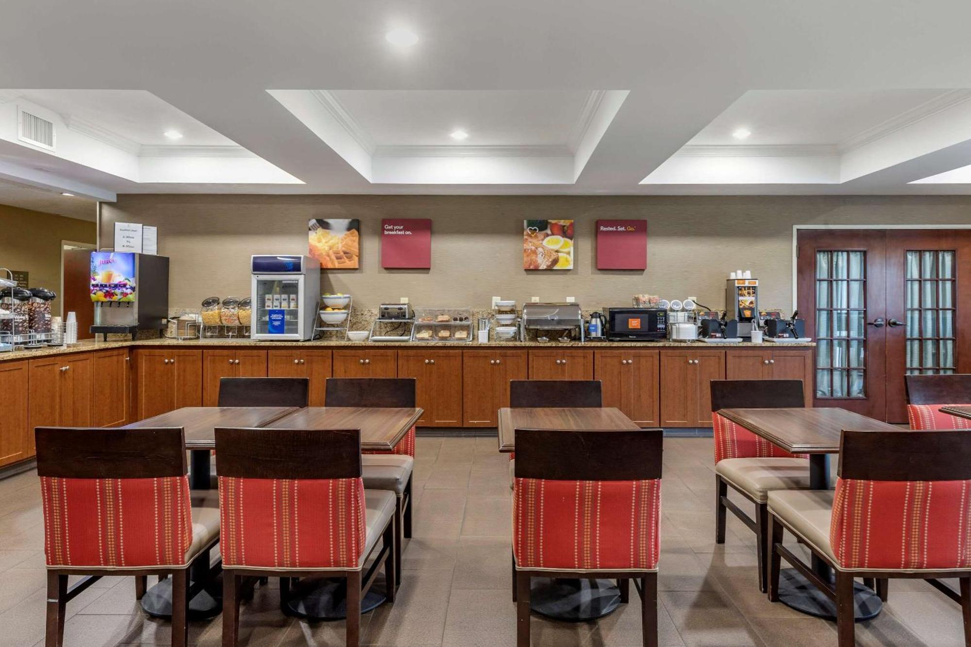 Comfort Suites Myrtle Beach Central Екстериор снимка