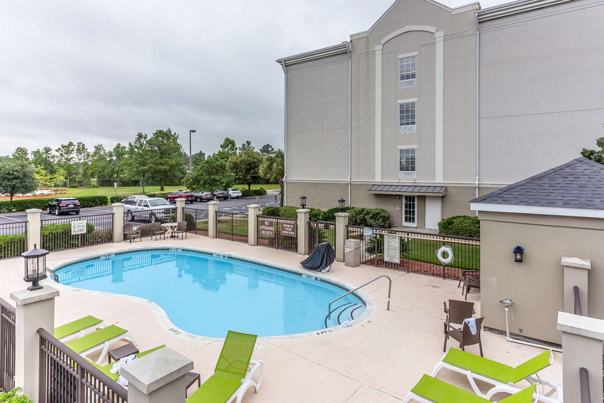 Comfort Suites Myrtle Beach Central Екстериор снимка